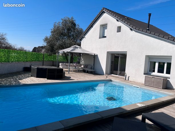VILLA BBC 5 PIECES de 130m² AVEC PISCINE SANS VIS A VIS