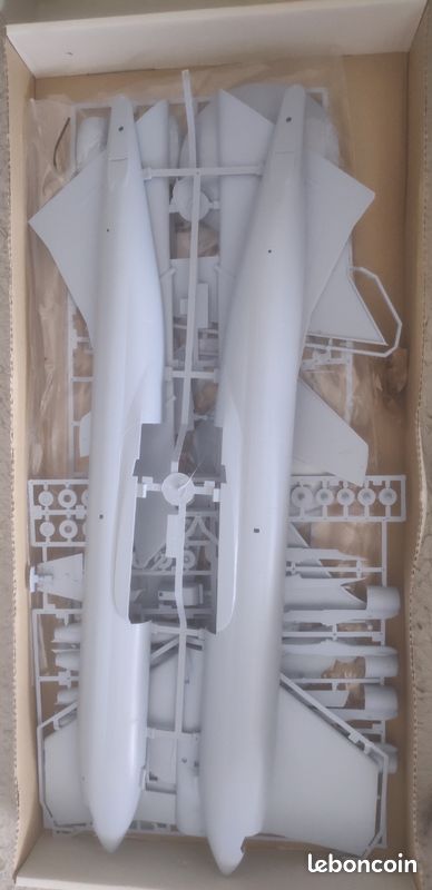 Maquette 1/72 E3F Awacs " 50 ans de l Otan" (image 2)
