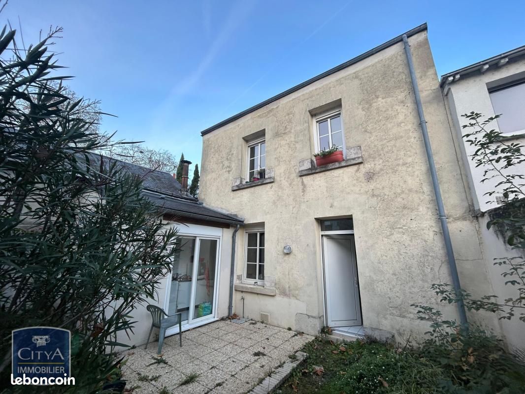 Local commercial 110 m² · à Tours · 110 m² · 380 000 €
