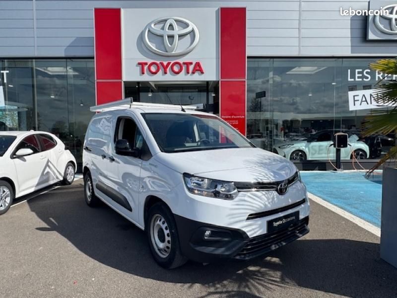 Toyota PROACE CITY Electric Medium 50 kWh Dynamic RC23 + Galerie (image 1)