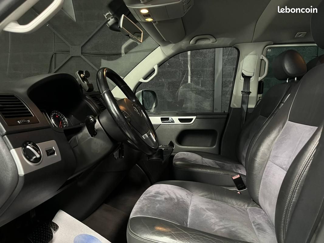 Volkswagen Multivan T5 2.0 TDI 180ch Carat 4Motion (image 10)