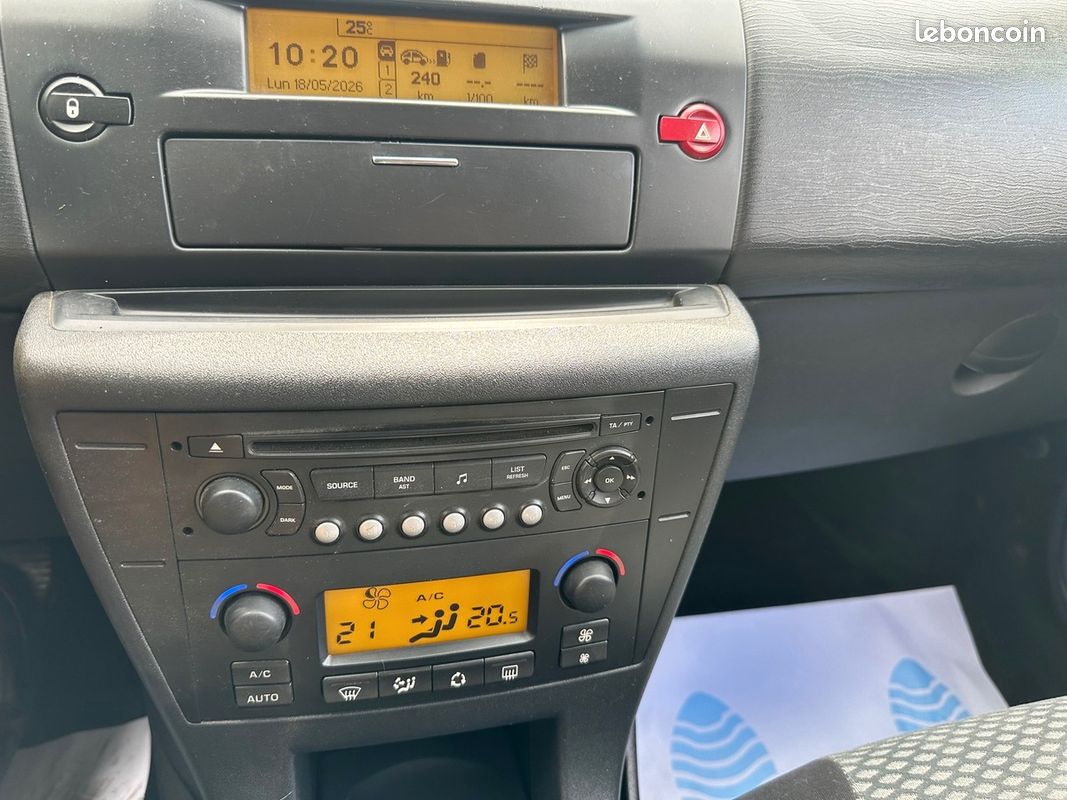 Citroën C4 1.6 HDi 110Ch Ambiance / Kit distribution Neuf (image 8)
