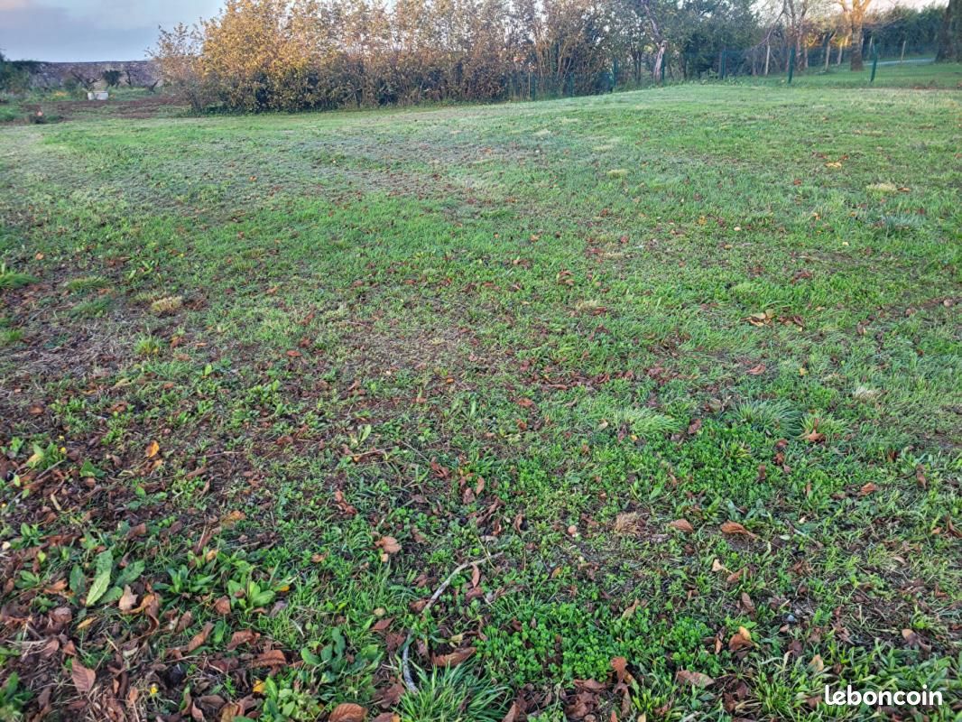Terrain 738 m² Fontenay Le Comte · à Fontenay-le-Comte · 28 000 €