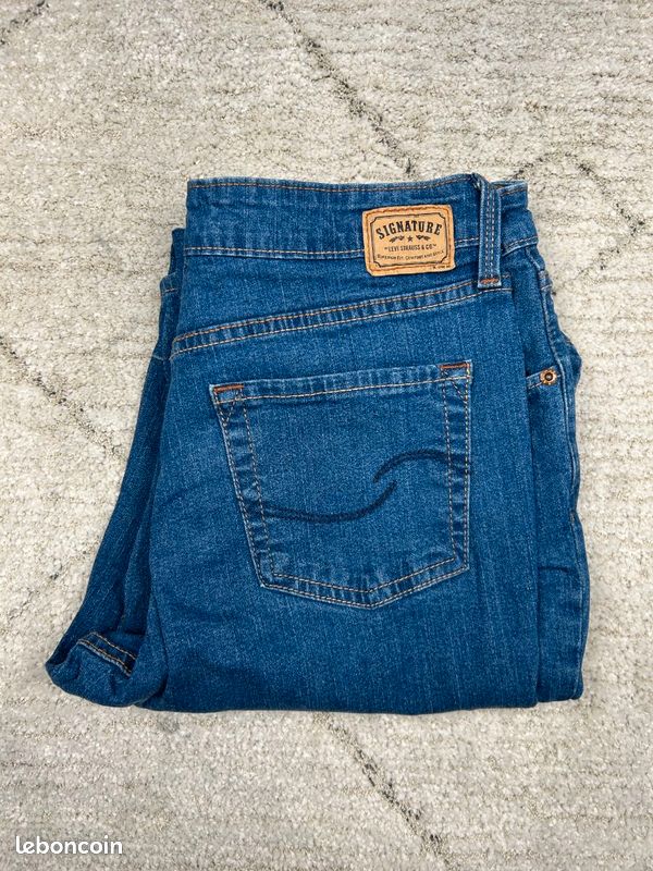 Jean Levi's Femme Bleu W30 | At Waist Bootcut | Taille FR40 | Très Bon État | GLP1242 (image 1)