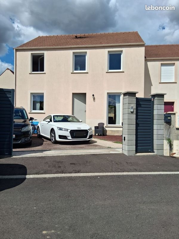 Maison 7 pièces 135 m² · à Épône · 135 m² · 358 900 €
