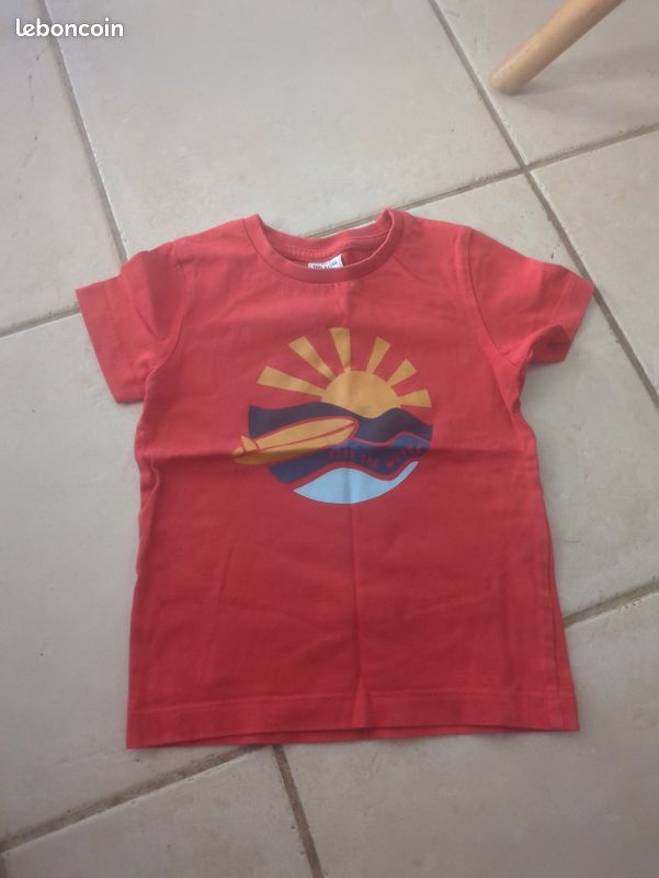 T.shirt (image 1)