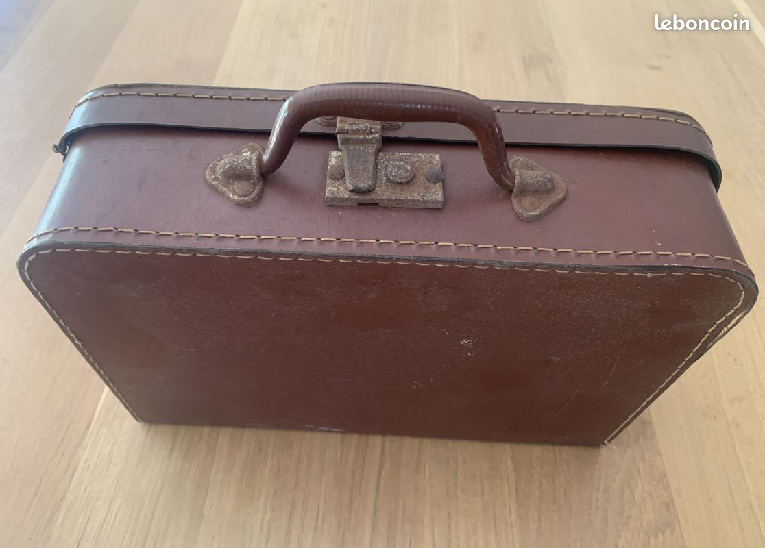 Ancienne Petite Valise Vintage En Carton Remplie De Crayons - Objet Déco Curiosité