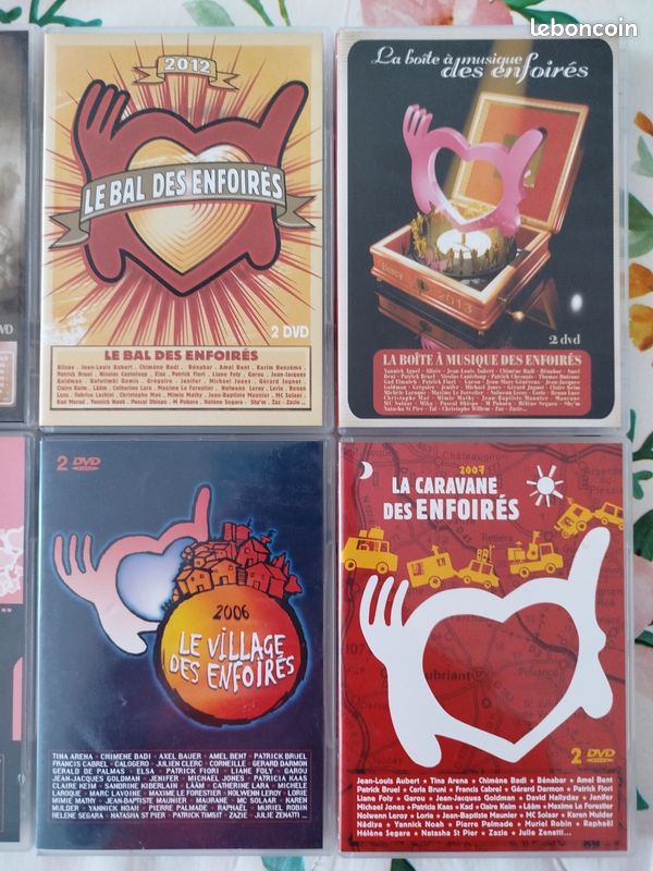 Lot de DVD musicaux spectacles des restos du coeur (image 2)