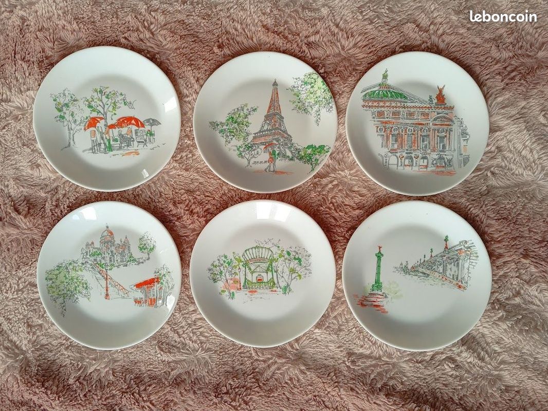 Lot de 4 assiettes à dessert en terre de fer Lunéville modèle Oeillet