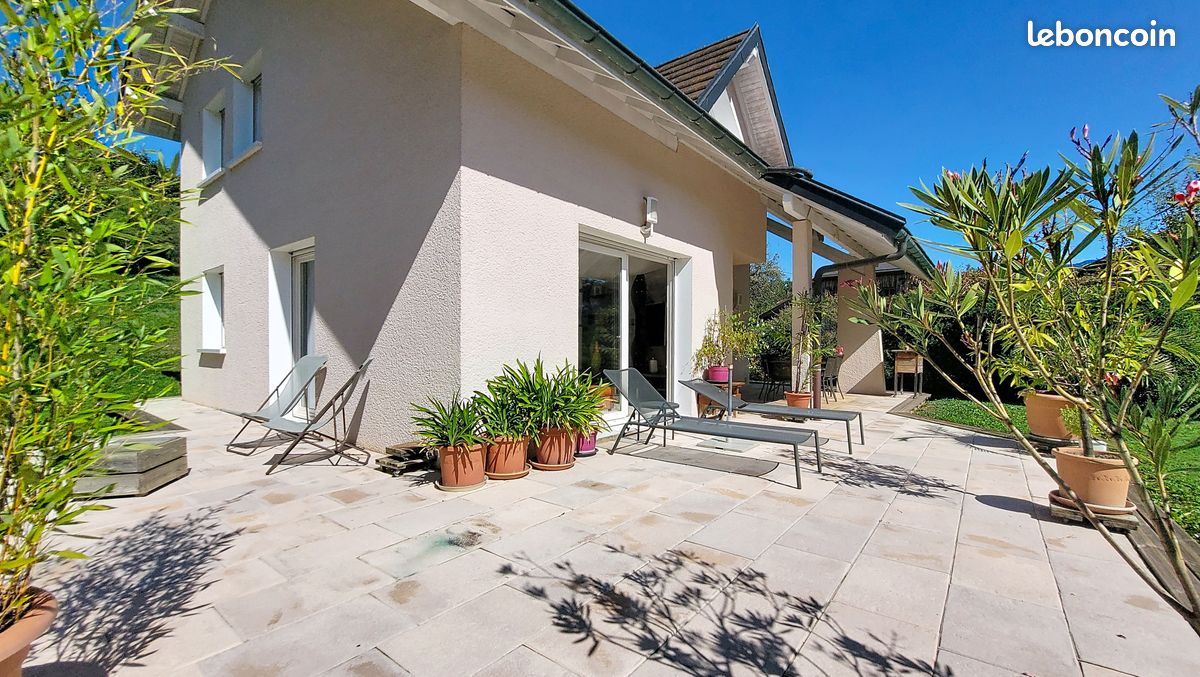 Maison 6 pièces 145 m² · à Chapeiry · 145 m² · 715 000 €