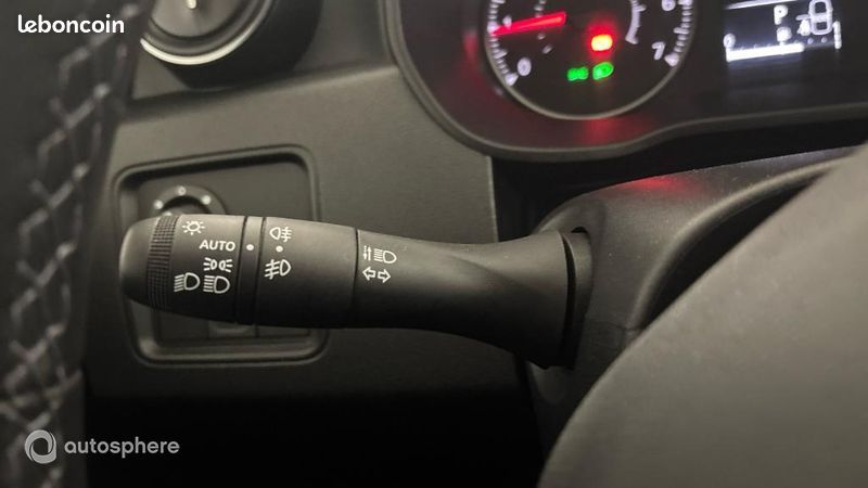Dacia Duster 1.3 TCe 150ch FAP Prestige 4x2 EDC (image 23)
