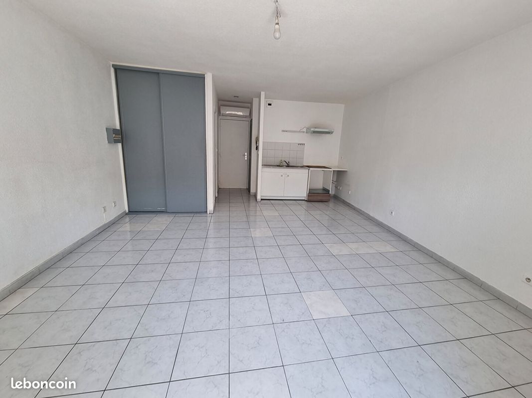 Appartement 1 pièce 29 m² · à Marignane · 29 m² · 475 €/mois