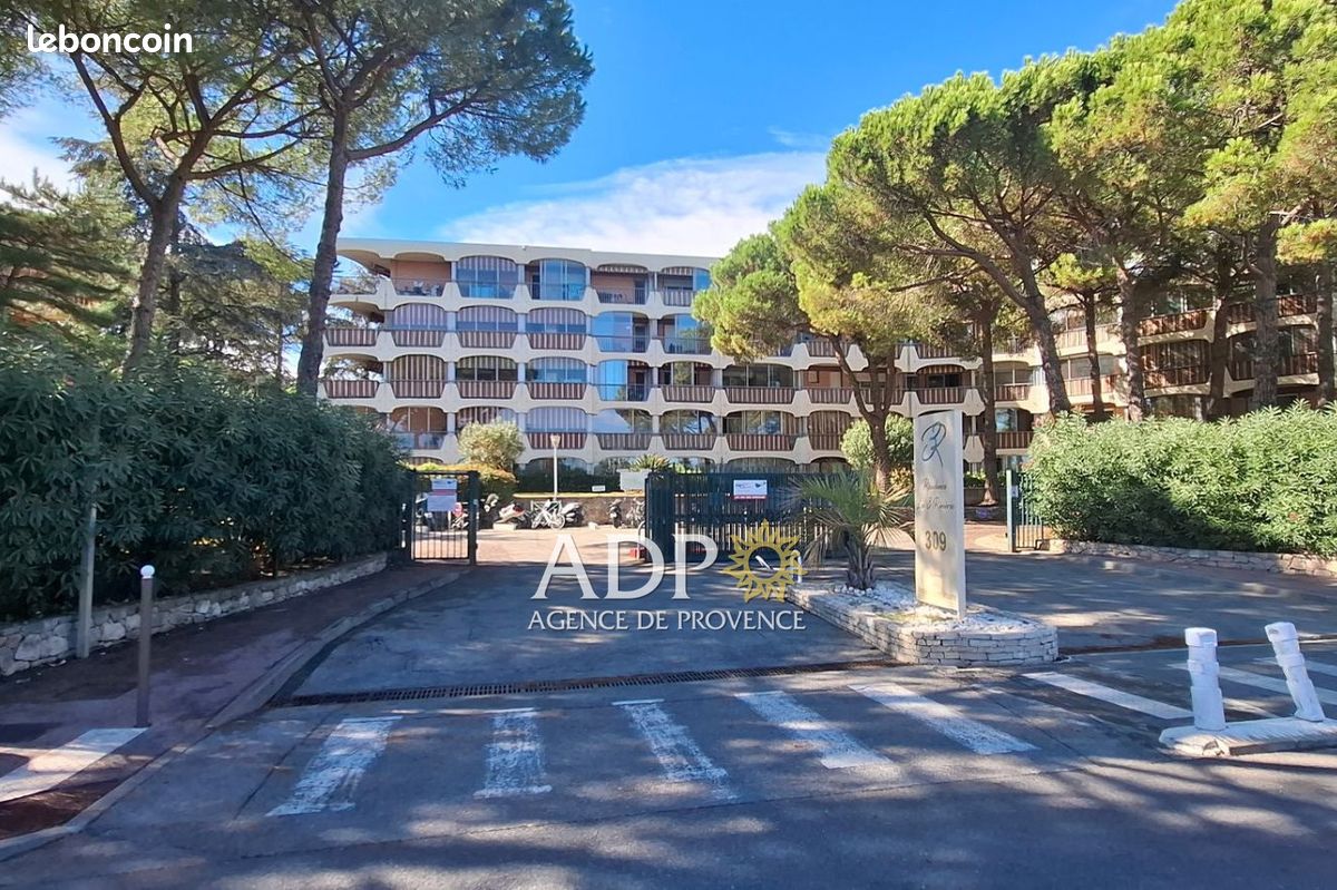 Parking 13 m² · à Mandelieu-la-Napoule · 13 m² · 29 000 €