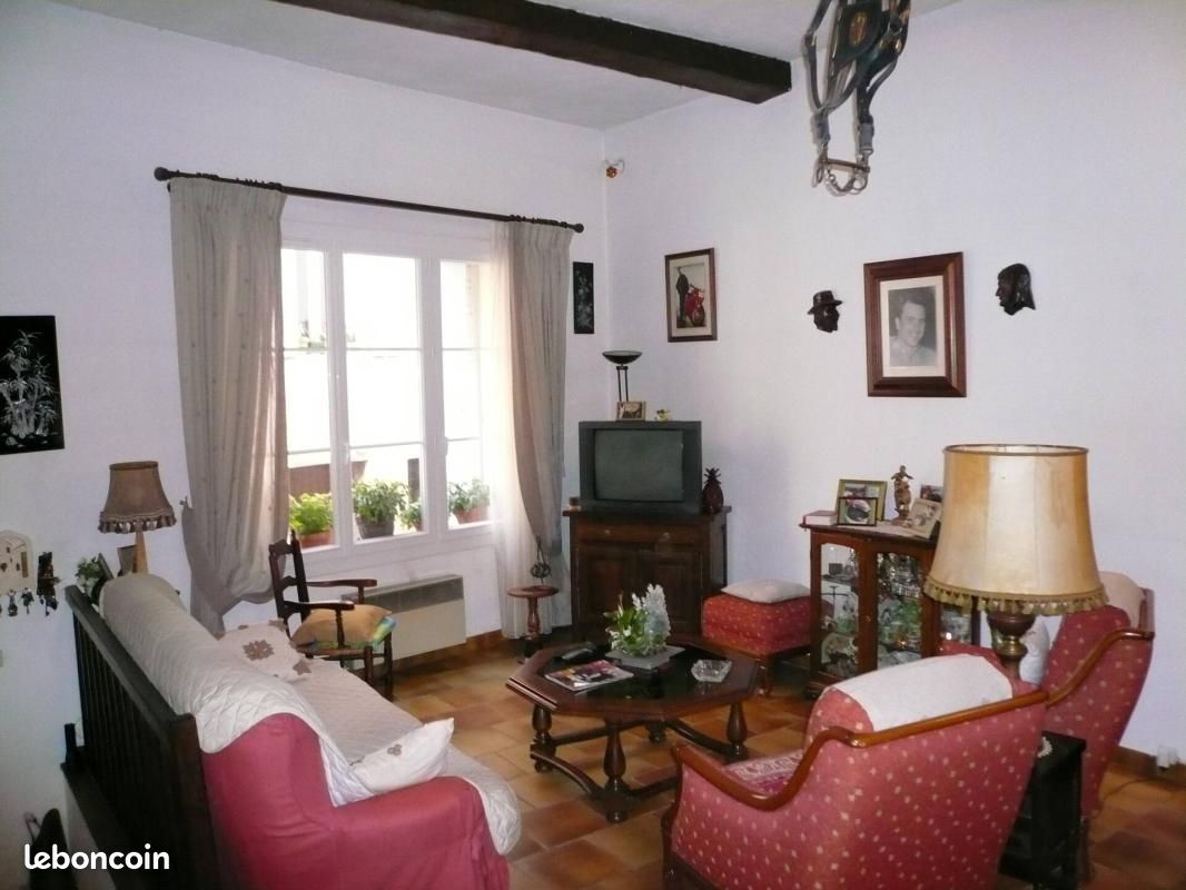 Appartement 3 pièces 83 m² · au Beausset · 83 m² · 99 990 €