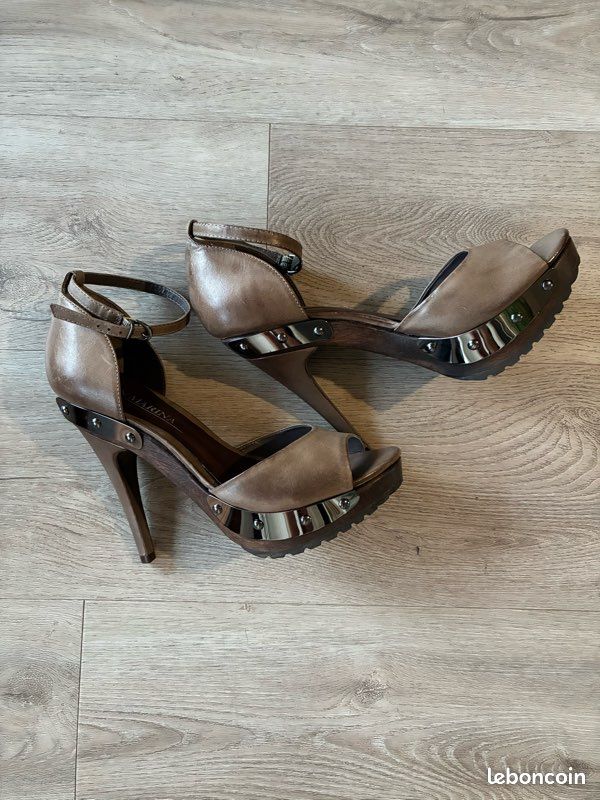 Escarpins San Marina Cuir Noir Et Marron - Taille 37 - Talons Hauts - Occasion Parfait état