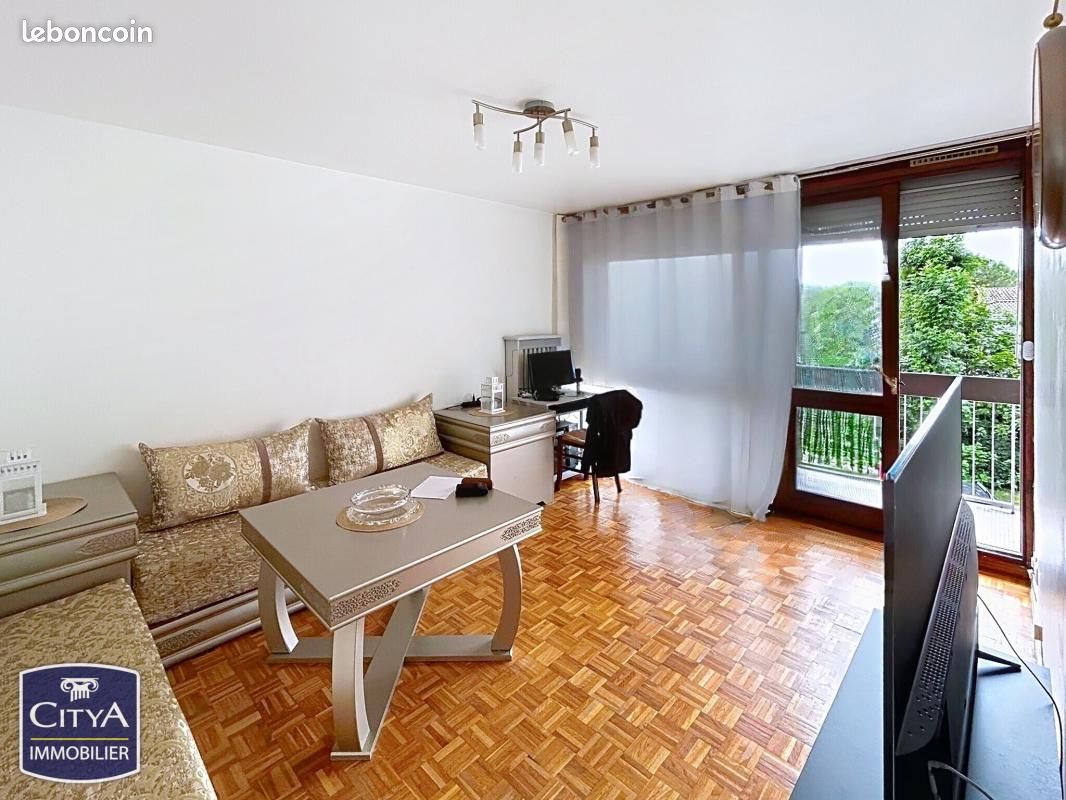 Appartement 3 pièces 61 m² · à Saint-Genis-Laval · 61 m² · 163 000 €