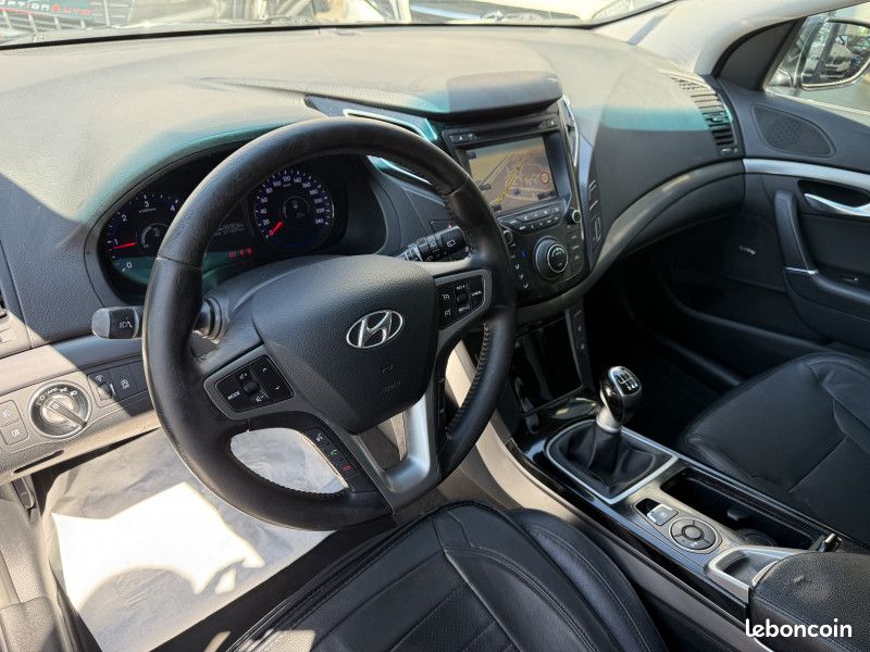 Hyundai I40 SW 1.7 CRDI136 EXECUTIVE BLUE DRIVE (image 8)