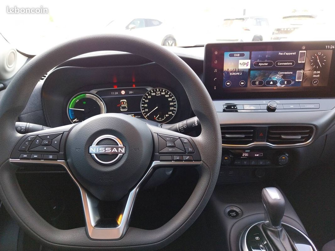 NISSAN Juke HYBRID 143 Business Edition (image 12)