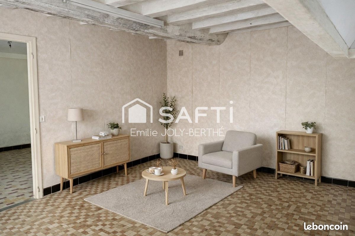 Maison 4 pièces 105 m² · à Cossé-en-Champagne · 105 m² · 57 800 €