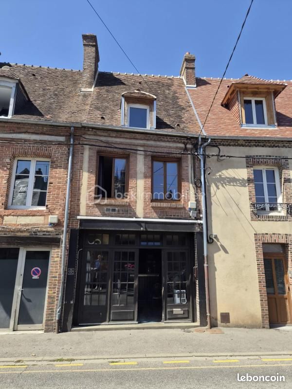 Immeuble 5 pièces 107 m² · à L'Aigle · 107 m² · 126 000 €