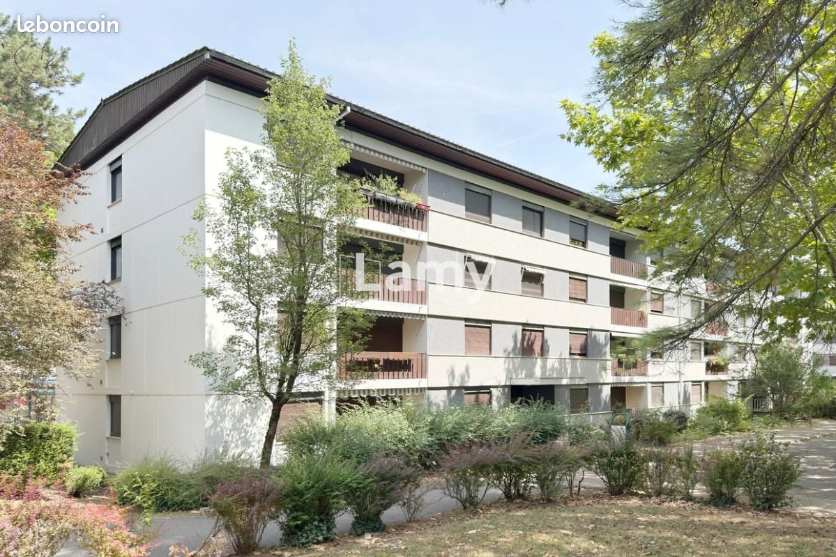 Appartement 5 pièces 94 m² · à La Tronche · 94 m² · 290 000 €
