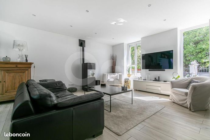 Maison 6 pièces 163 m²