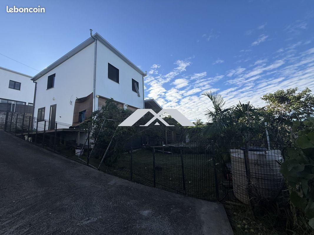 Maison 4 pièces 101 m² · à Saint-Joseph · 101 m² · 258 500 €