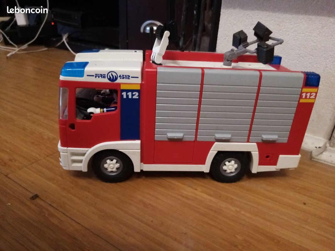 Camion de pompier playmibile (image 1)
