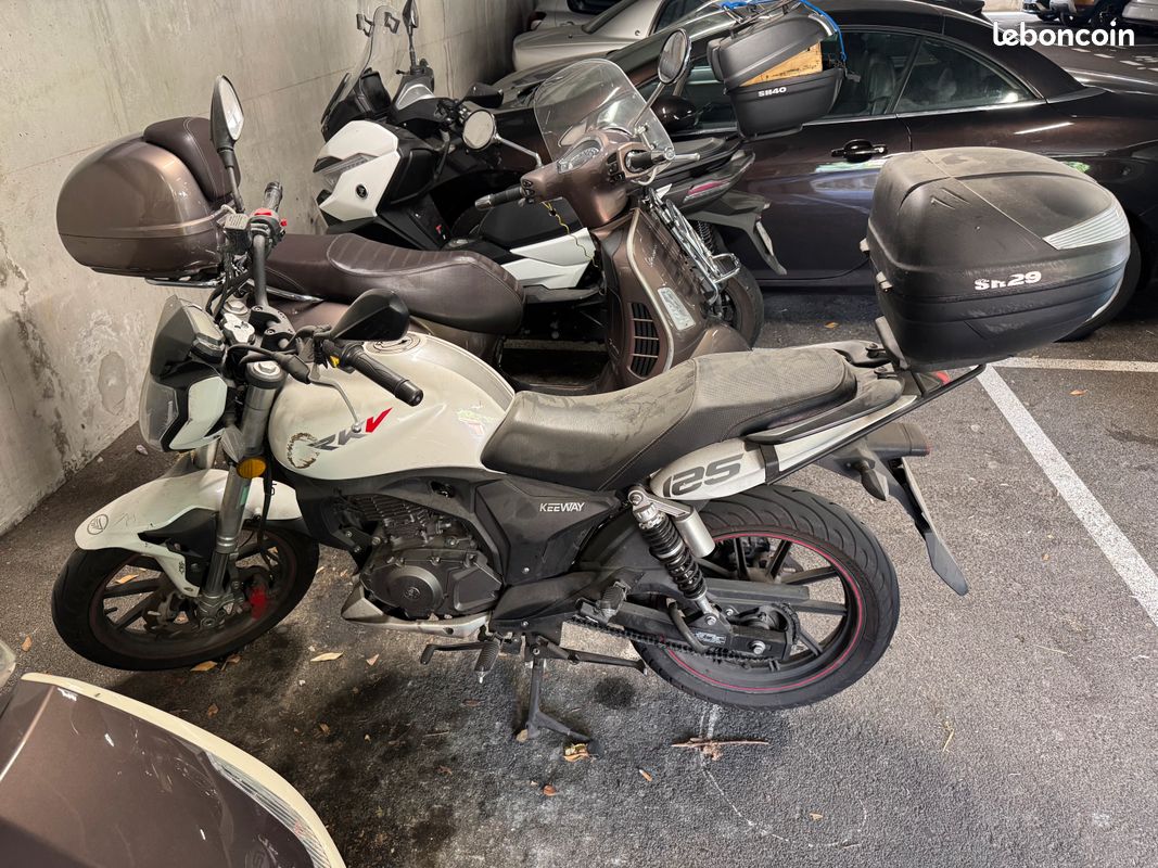 Keeway RKV 125 – 2018 – 33 800 km + Top case + casque (image 1)