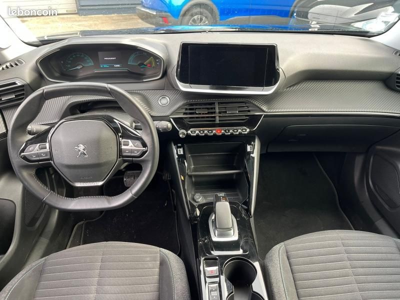 Peugeot 2008 e-2008 136ch Style (image 10)