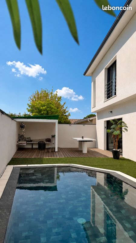 Maison 5 pièces 180 m² · à Bassens · 180 m² · 603 990 €