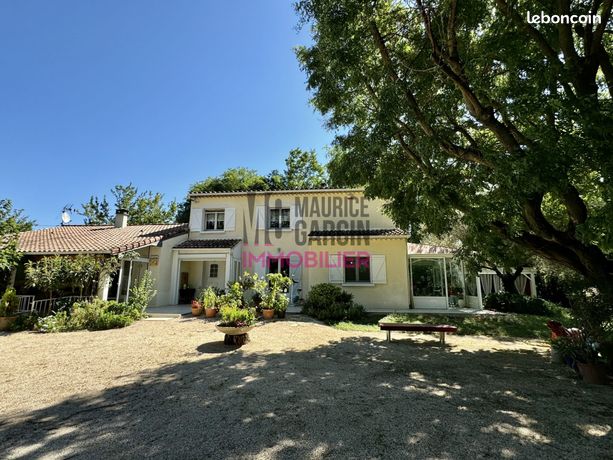 Maison 5 pièces 200 m²