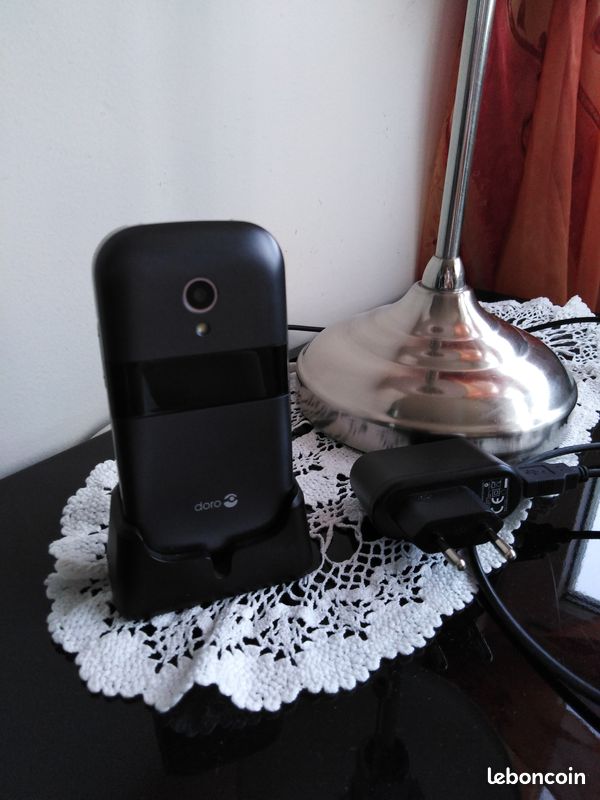 DORO 6050 téléphone à clapet (image 2)