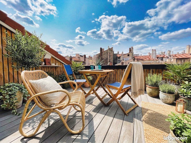 Appartement 4 pièces 117 m² · à Saint-Étienne · 117 m² · 240 000 €