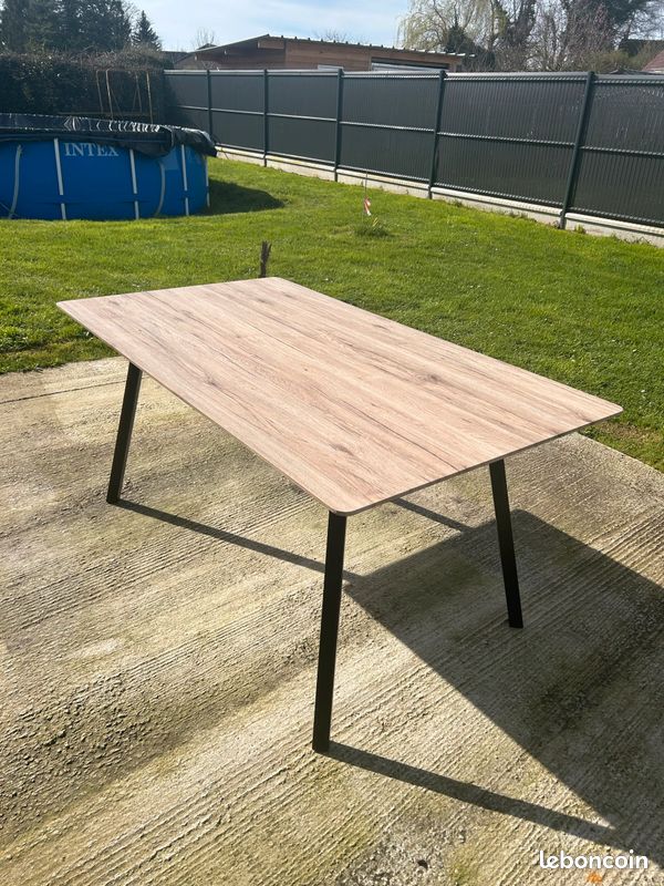 Table à manger 6 personnes en très bon état (image 2)