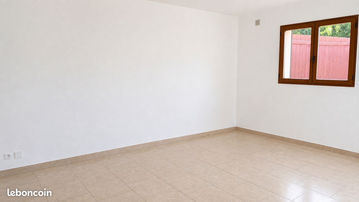 Appartement 2 pièces 33 m² · à Six-Fours-les-Plages · 33 m² · 580 €