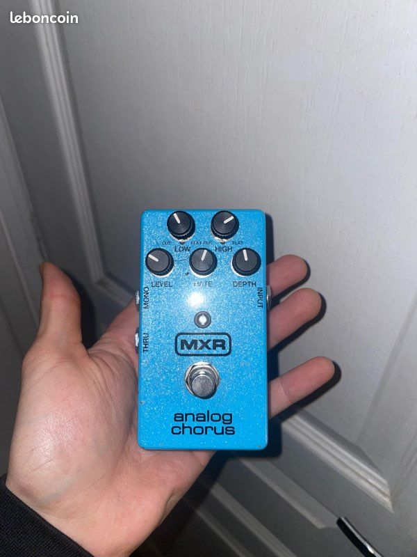 MXR - Analog Chorus (image 1)