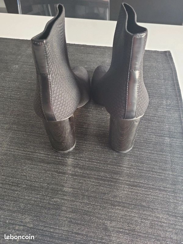 Bottines chaussettes Zara taille 38 Chaussures