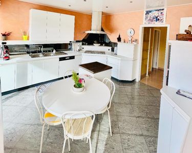 Maison 1 290 000 € - 237 m²