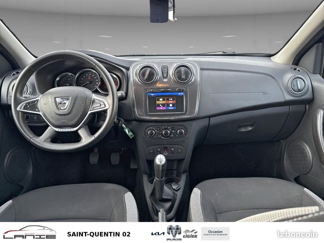 Dacia Sandero Blue dCi 95 Stepway (image 3)