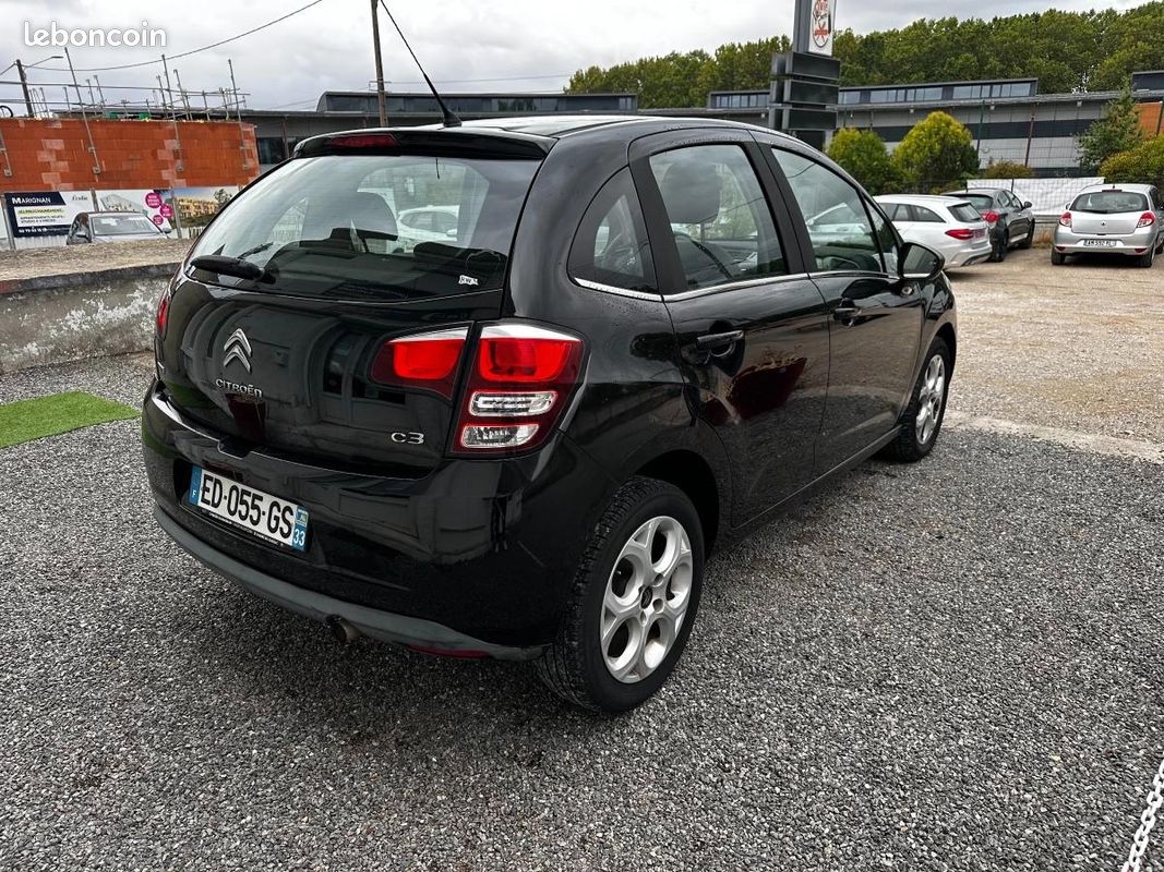 Citroen C3 GENERATION-II 1.6 BLUEHDI 75 FEEL EDITION (image 3)