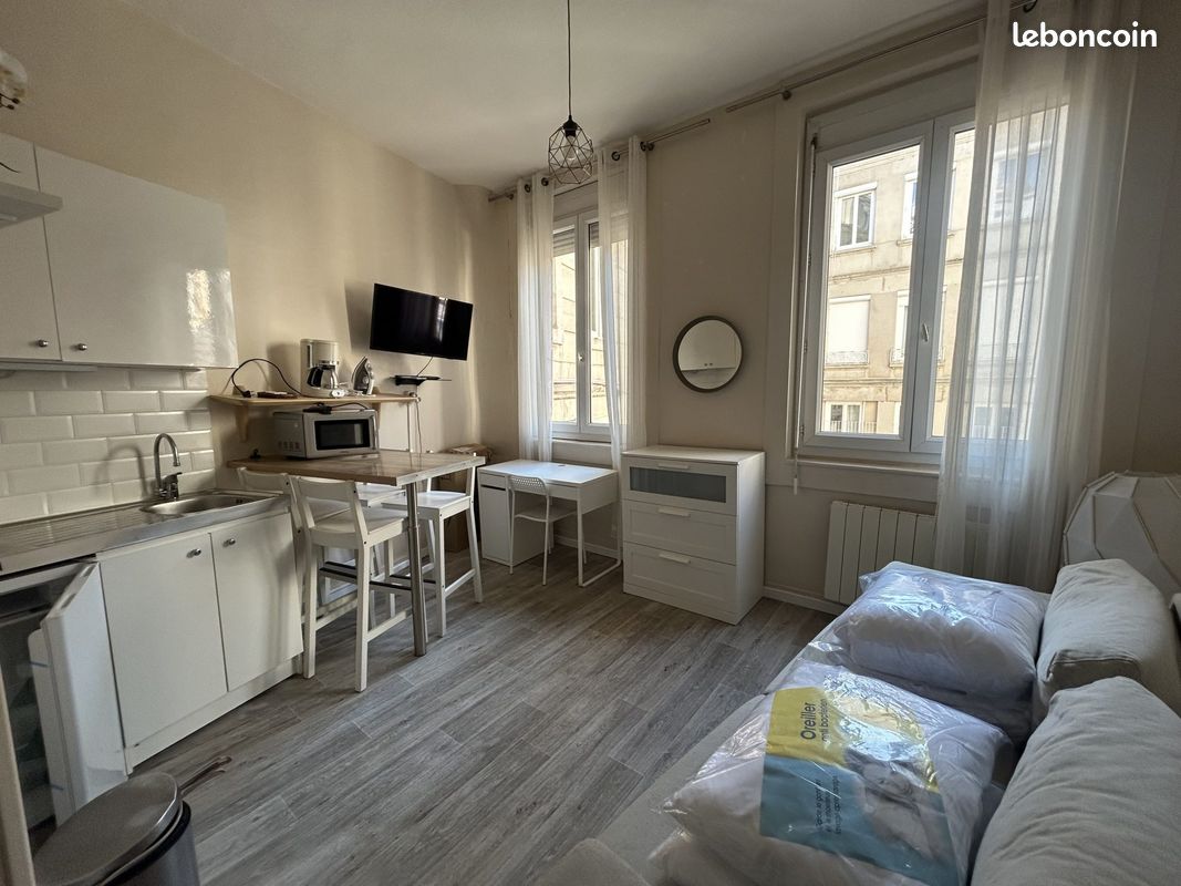 Appartement 1 pièce 22 m² · à Saint-Étienne · 22 m² · 380 €/mois