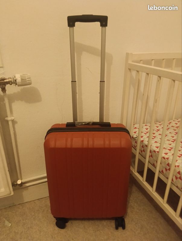 Valise neuve (image 1)