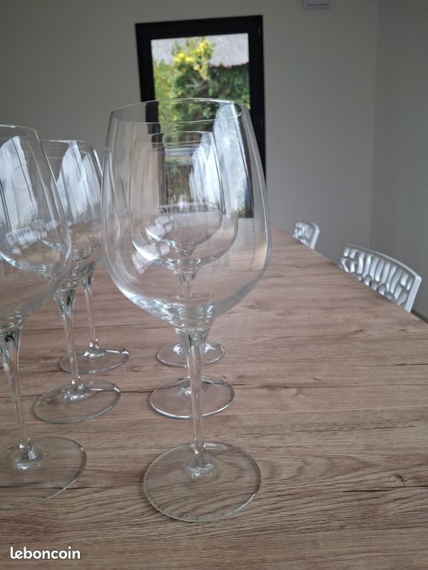 Verre à vin (image 1)