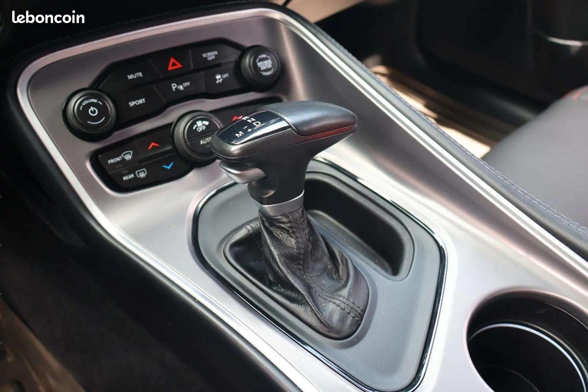 Dodge CHALLENGER SXT * V6 3.6 * 309 ch * AWD * Go Mango * CarPlay (image 18)