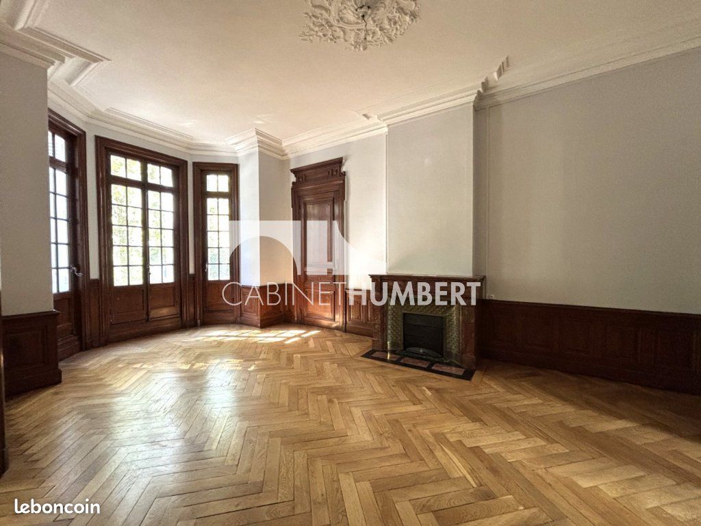 Appartement 6 pièces 191 m² · à Saint-Étienne · 191 m² · 269 000 €