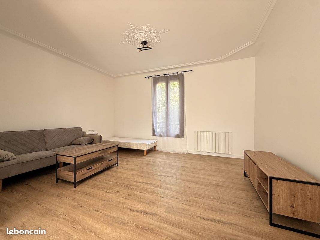 Appartement 1 pièce 29 m² · à Bondy · 29 m² · 810 €