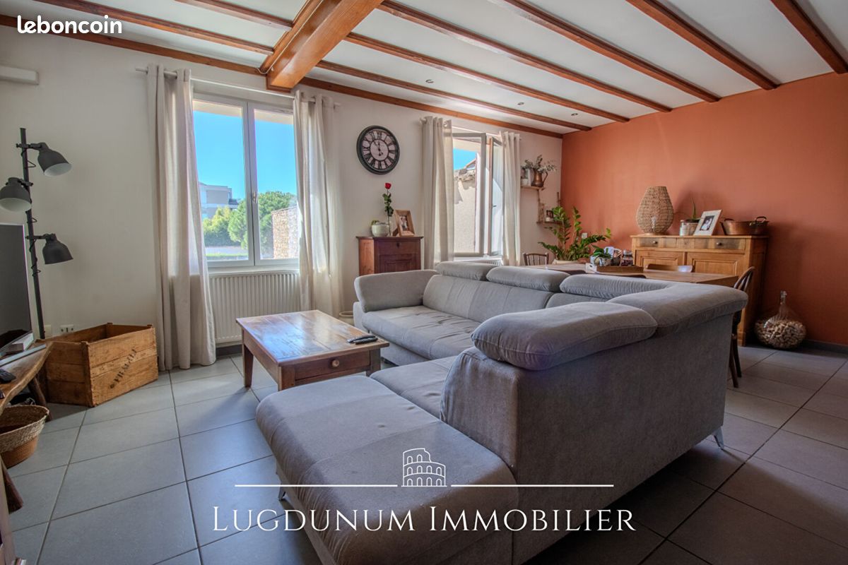 Appartement 4 pièces 115 m² · à Belleville-en-Beaujolais · 115 m² · 220 000 €