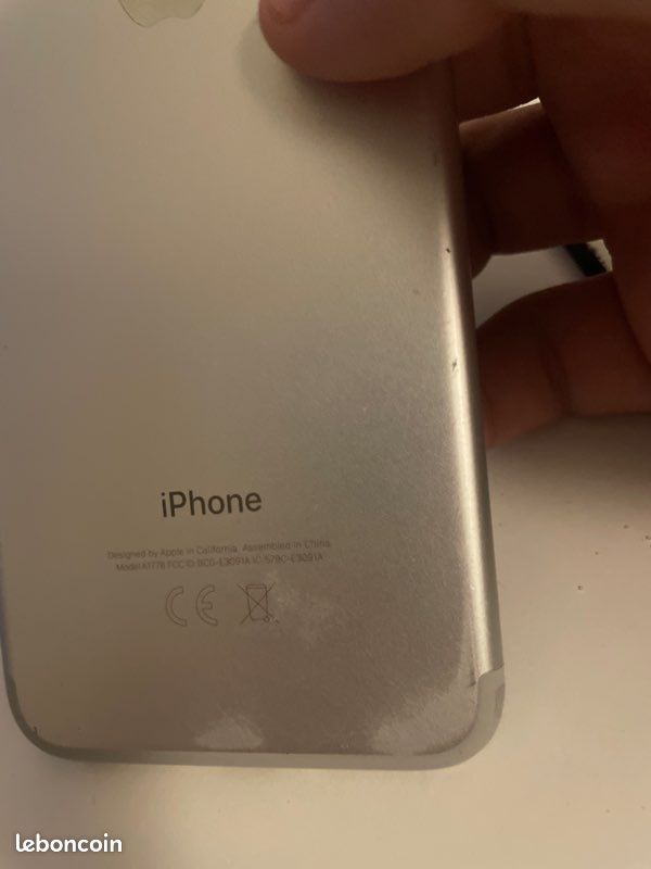 IPhone 7 gris pour pièces (image 3)