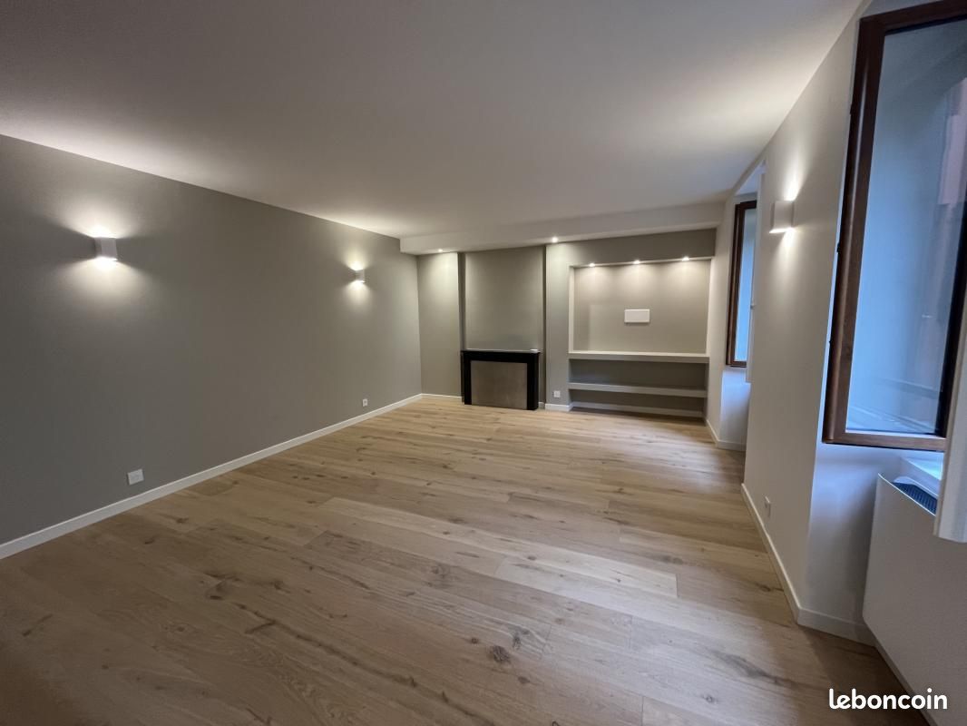 Appartement 2 pièces 49 m² · à Annecy · 49 m² · 367 000 €